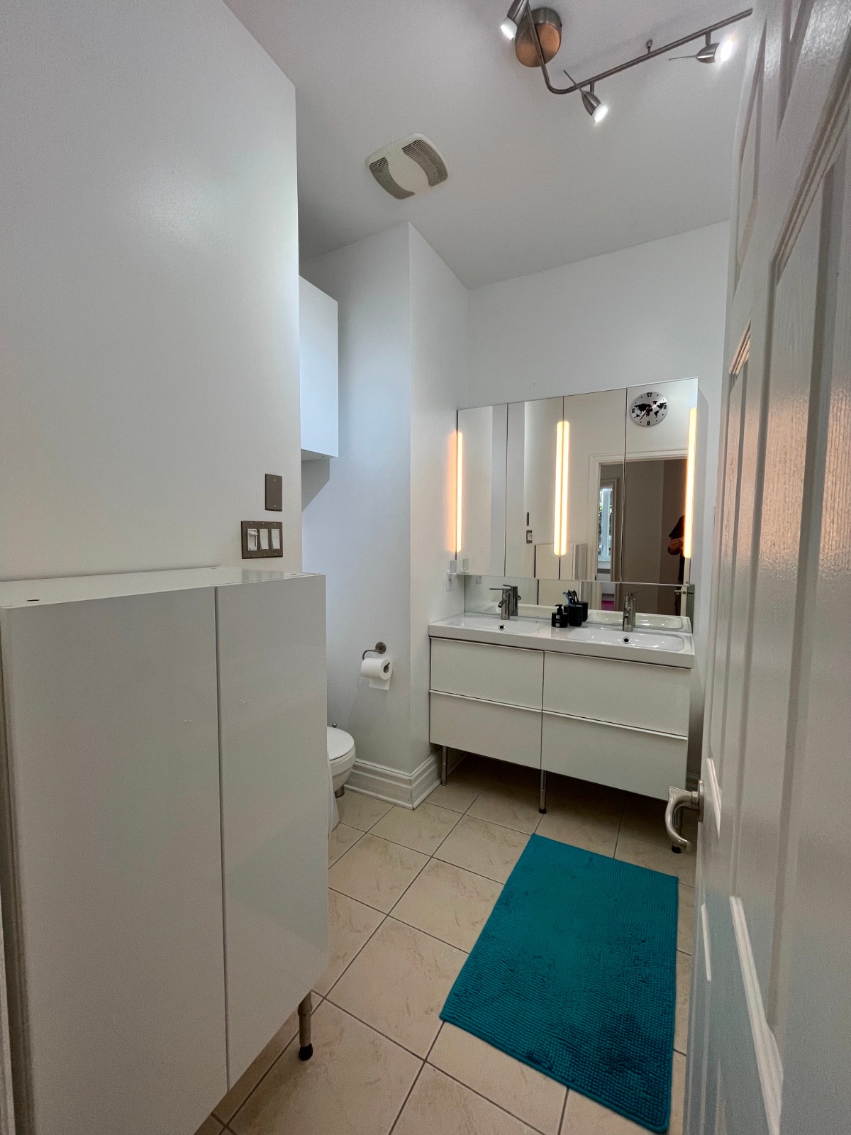 Magnifique Condo Lumineux - 3 chambres - proche de tout ! — photo 3