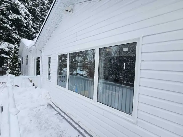 Custom Size Vinyl Windows- Short Lead Times in Windows, Doors & Trim in Kitchener / Waterloo - Image 7