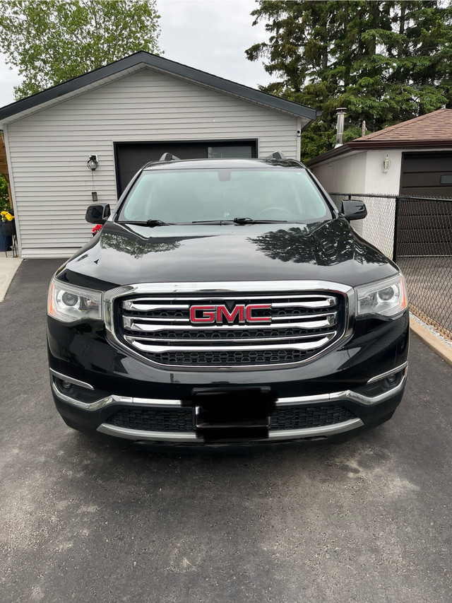 2018 GMC Acadia - Great FAMILY Car in Cars & Trucks in Thunder Bay
