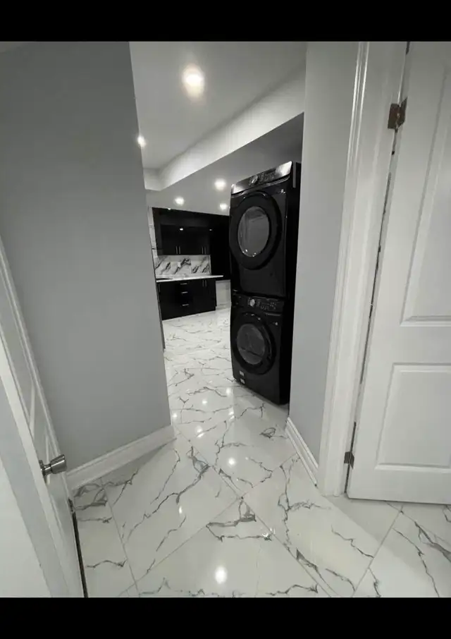 3 bed room and 2 bathroom basement for rent in Long Term Rentals in Oshawa / Durham Region - Image 3