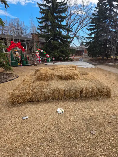 Straw bales, View more
