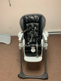 Baby’s high chair/chaise haute pour bébé