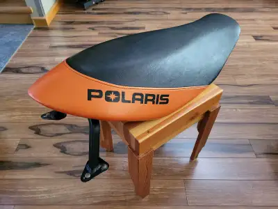 SNOWMOBILE SEAT Previously Installed on 2012 Polaris 800 Pro Assault AWESOME CONDITION **** NO TEARS...