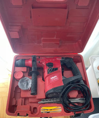 Hilti  Te-40-Avr hammer drill with accessories 