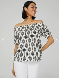 New Printed-Off-The-Shoulder Textured Top