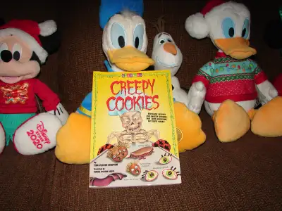 HALLOWEEN CREEPY COOKIES COOKBOOK, View more