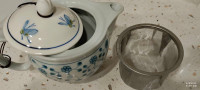 Seokchon Loko Blue / White Pattern Porcelain Teapot with Infuser