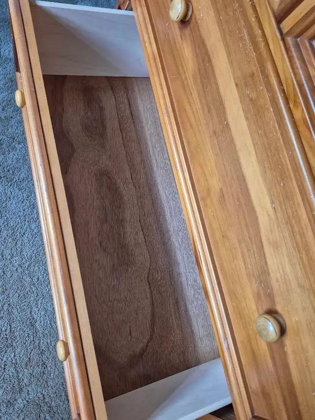Stanley Solid Wood Dresser and Night Table set in Dressers & Wardrobes in Mississauga / Peel Region - Image 5