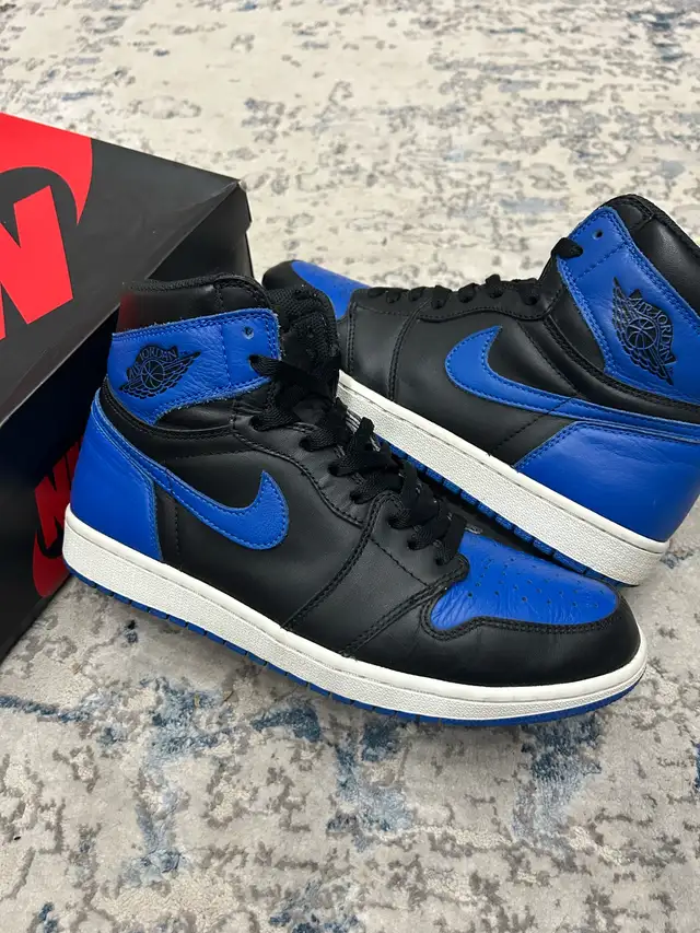 Jordan 1 High Royal in Men's Shoes in Mississauga / Peel Region - Image 2