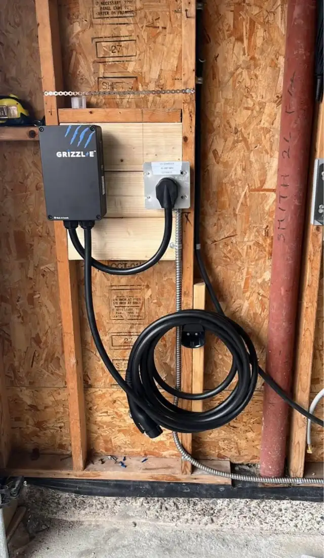 EV Charger Installation & Electrical Services in Electrician in City of Toronto - Image 4