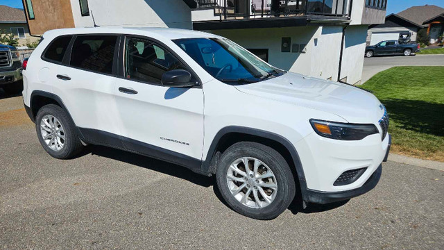 2021 Jeep Cherokee  in Cars & Trucks in Cranbrook - Image 2