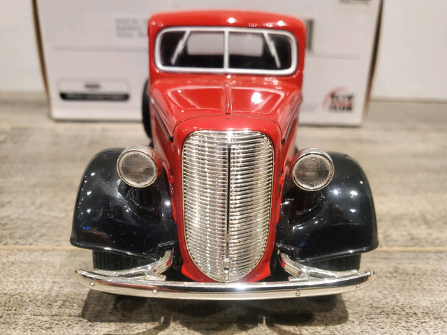 1:25 Diecast SpecCast 1937 Ford Pickup Truck Alligator Jaw Hood in Arts & Collectibles in Kawartha Lakes - Image 3