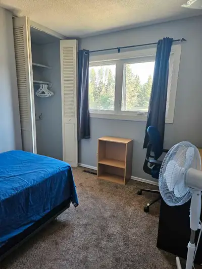 SHORT TERM ROOM RENT FOR A MALE FULLTIME WORKER