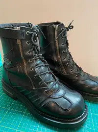 Men’s Harley Davidson leather boots