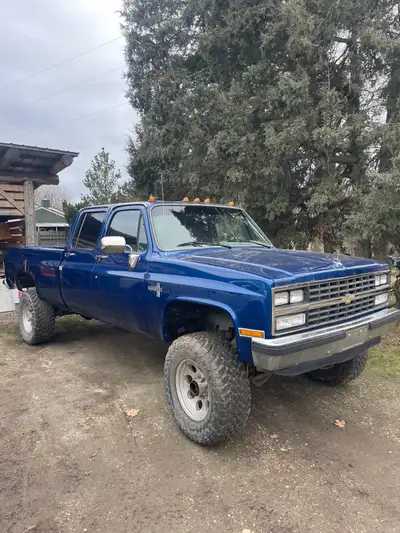I’ve put too much into this truck to be selling for this price! Low km 350 sbc with a complete progr...