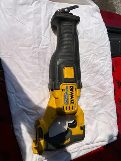 DEWALT FLEXVOLT DCS388 VARIABLE SPEED RECIPROCATING SAW 60V MAX, View more