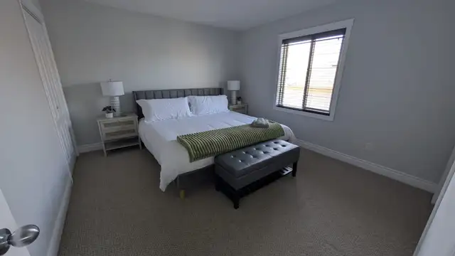 5 Bedroom Crew House in Chelmsford in Ontario in Canada - Image 5
