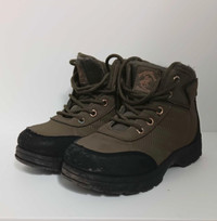 Boys hiking boots (size 13)