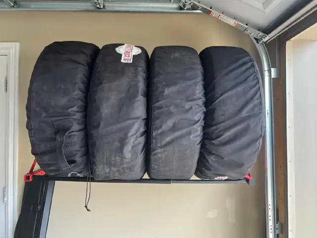 Selling complete set  of  4 aluminum alloy rims with snow tires in Tires & Rims in London - Image 3