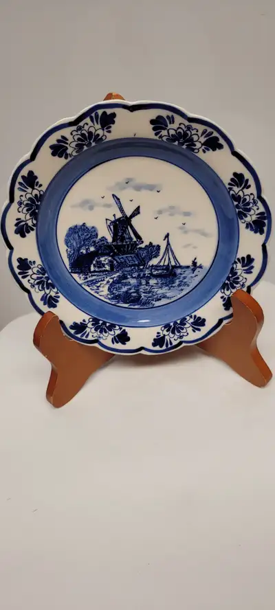 VTG Decorative Hand Painted Deft Blue Porcelain Plate, View more
