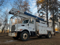 2006 Peterbilt 335 Bucket Truck