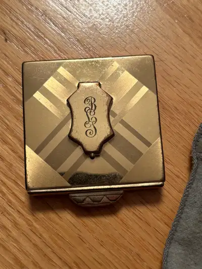 Art Deco Powder Compact - USA + Case, View more