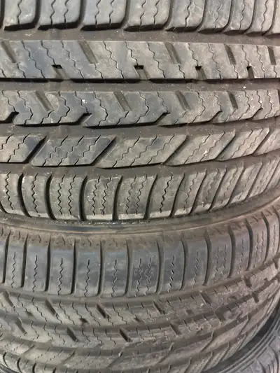 Bridgestone 8-9/32 Rive sud ville mercier Valerie 514-501-6036