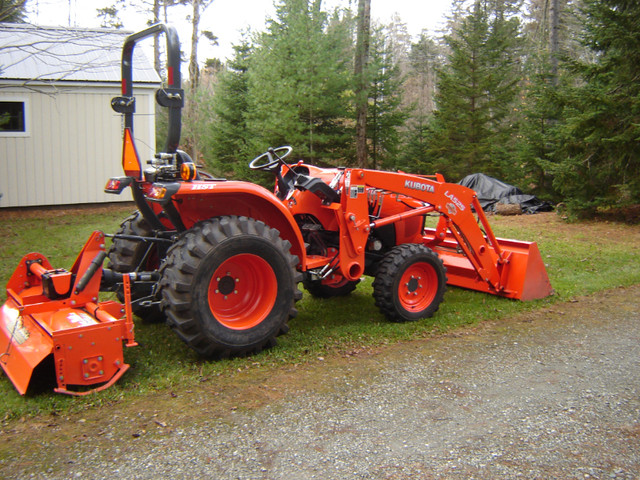 Tracteur Kubota L2501 Diesel dans Équipement agricole  à Sherbrooke - Image 2