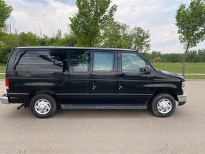 2013 Ford E 150 PASSENGER CAN CAR