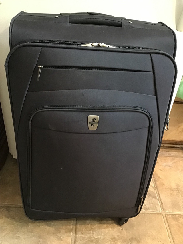 ATLANTIC  Light Weight Luggage-30"H x 17.5"W x 11"D-used once in Other in Oakville / Halton Region