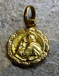18K GOLD pendant RARE antique MADONNA and CHILD Arezzo Italy