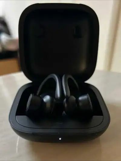 Selling my used Beats Powerbeats Pro wireless earbuds, known for their secure fit and powerful sound...