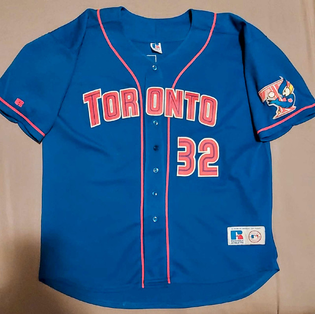 Vintage ROY HALLADAY Toronto Blue Jays alternate jersey XL in Men's in Stratford - Image 2