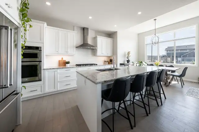 A Masterpiece of Modern Living in Sunset Ridge!628633246695701210
