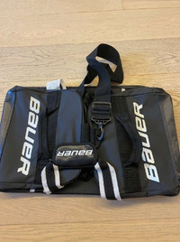 hockey bag gym - like new