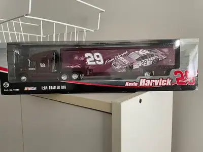 (NASCAR) KEVIN HARVICK #29, View more