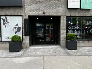 Espace de bureau de 1000 p.c à deux pas du canal Lachine et du Marché Atwater situé dans un immeuble...
