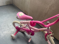 Girls bike with training wheels 