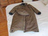 Manteau d'hiver KANUK, Taille P, long , coupe ample 100.00 $