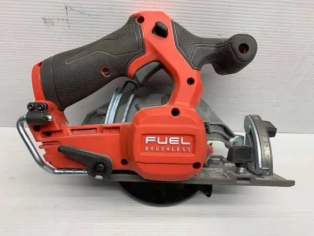 Milwaukee Circular Saw in Power Tools in Mississauga / Peel Region - Image 3