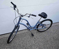 Townie electra cruiser bike