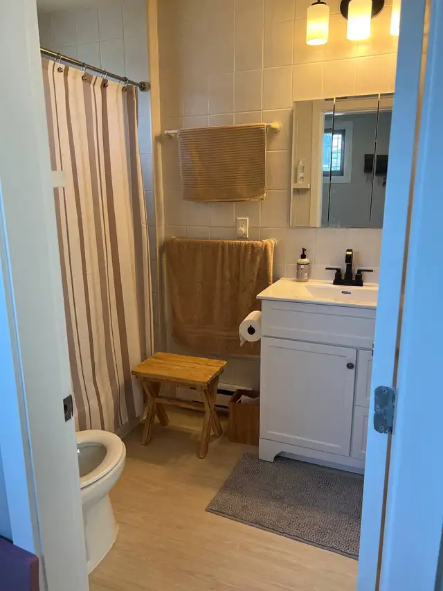 house for Rent in Long Term Rentals in Vancouver - Image 9