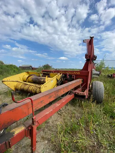 Fourragère New Holland 890 Fonctionnelle Négociable