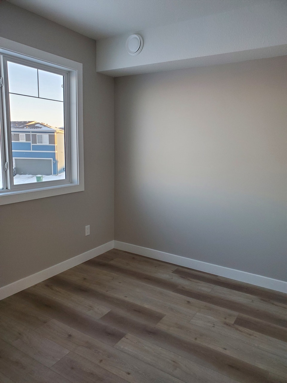 GARAGE SUITE FOR RENT IN BEAUMONT 5