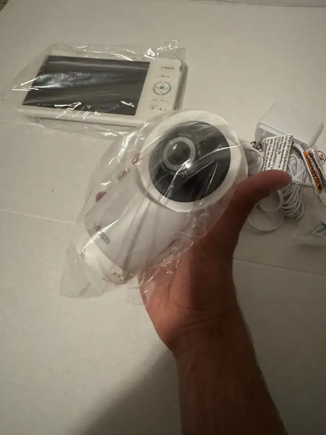 RM7766HD Baby Monitor – 7” HD Screen, Single Camera, Brand New62863264657539122