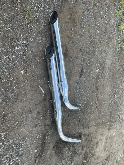 Not sure on the model or year Kawasaki side pipes chrome exhaust