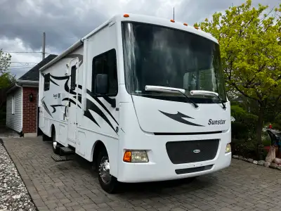 Winnebago Istaca Sunstar Sport 26HE 2013 en excellente condition. Super propre, non fumeur, pas d’an...