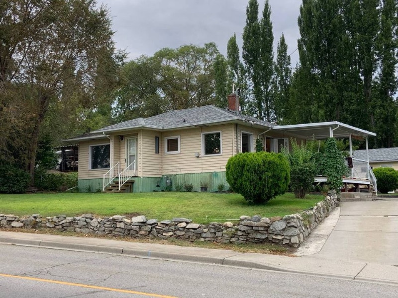 FURNISHED 8Month Lakeview Rental w/ RV Parking Long Term Rentals