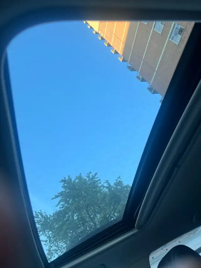 2009 LEXUS RX350 in Cars & Trucks in City of Toronto - Image 9