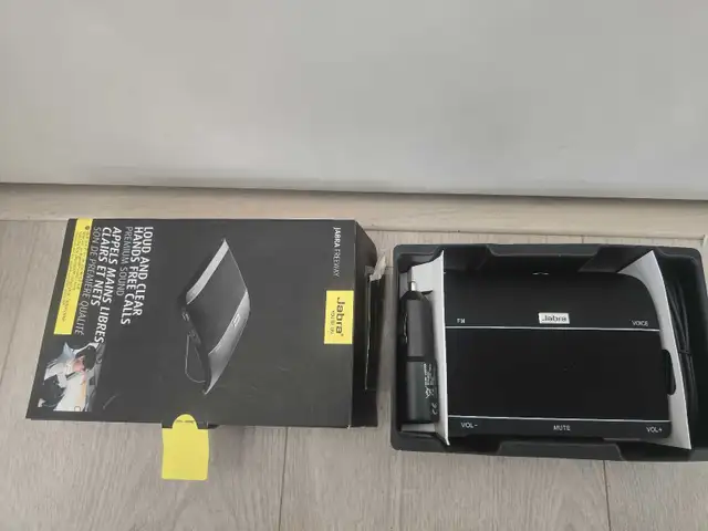 Jabra: Freeway Bluetooth in-Car Speakerphone